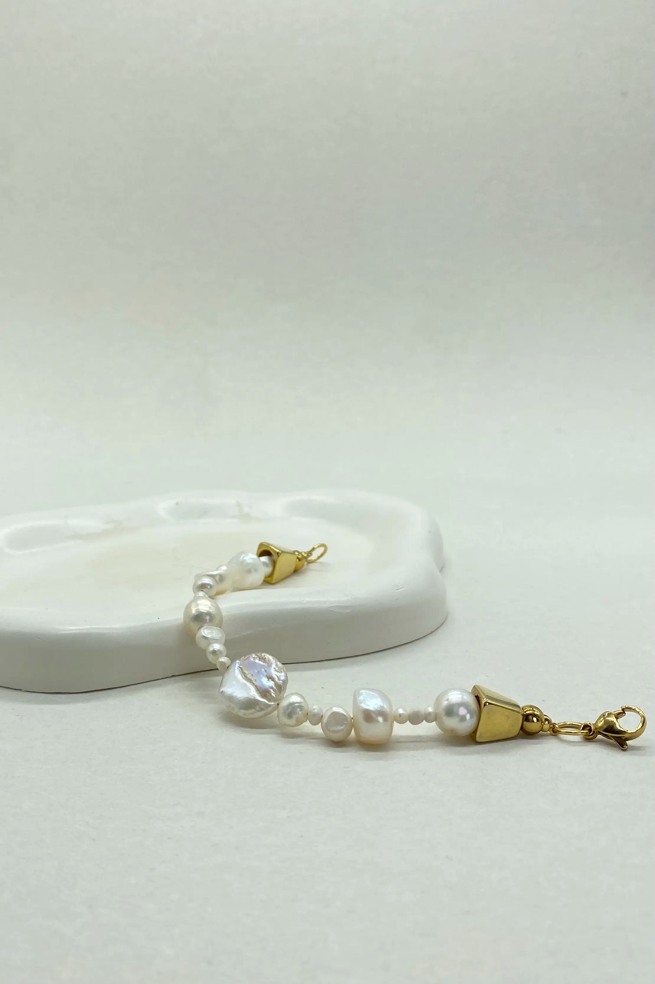 PULSERA SEED Y MONEDA